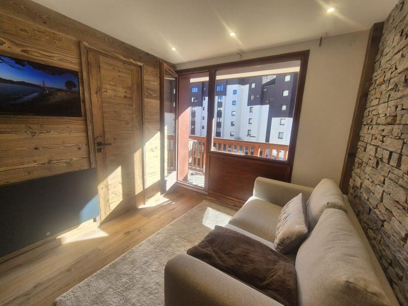 Skiverleih 2-Zimmer-Holzhütte für 4 Personen (1302) - Le Hameau du Borsat 1&2 - Tignes - Wohnzimmer