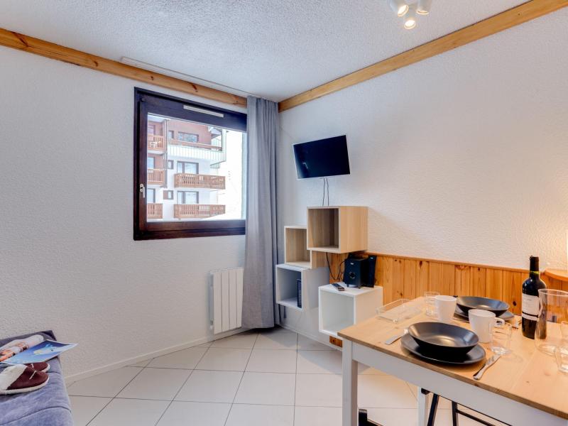 Rent in ski resort Studio 2 people (35) - Les Tommeuses - Tignes - Living room