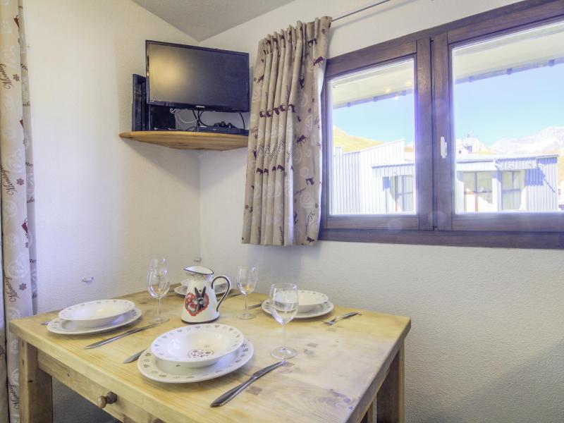 Skiverleih 1-Zimmer-Appartment für 4 Personen (9) - Plein Soleil - Tignes - Wohnzimmer