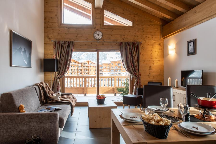 Rent in ski resort Résidence Boutique Lodge des Neiges - Tignes - Living room