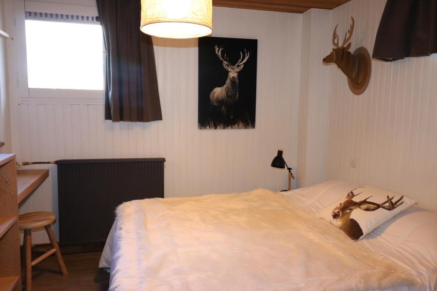 Rent in ski resort 2 room apartment sleeping corner 6 people (71) - Résidence Curling A Tour - Tignes - Bedroom