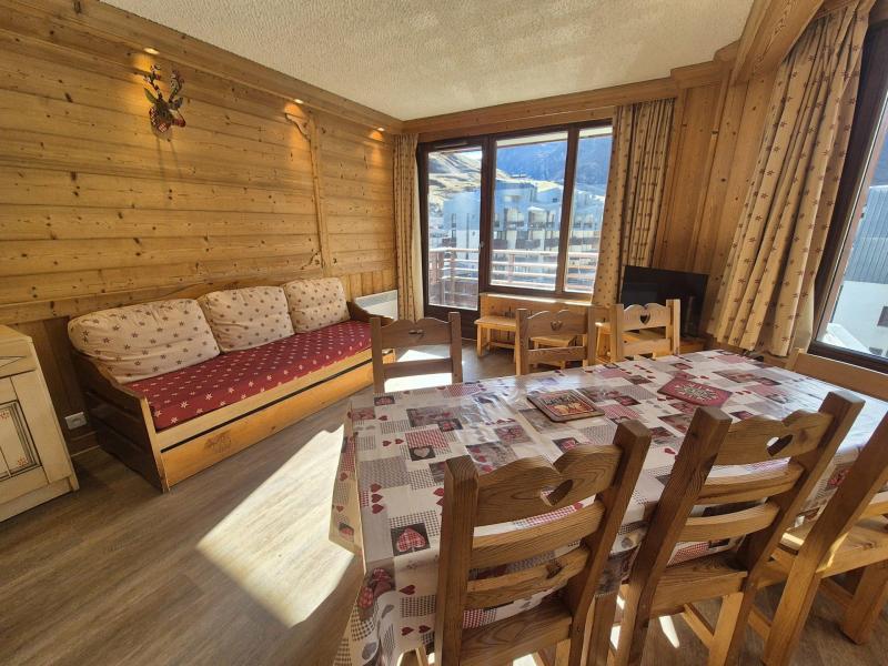 Rent in ski resort 3 room apartment 8 people (106) - Résidence Curling B Tour - Tignes - Living room