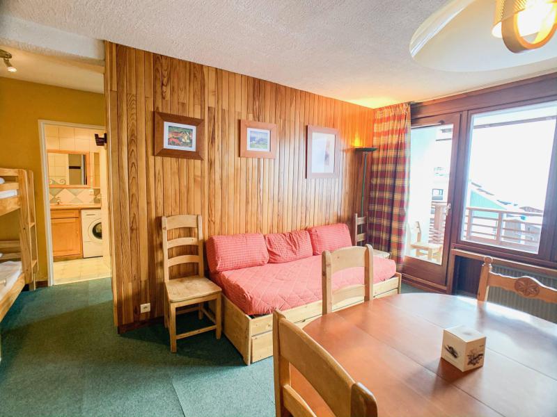 Rent in ski resort 2 room apartment sleeping corner 6 people (B2-45) - Résidence Curling B1-B2 - Tignes - Living room