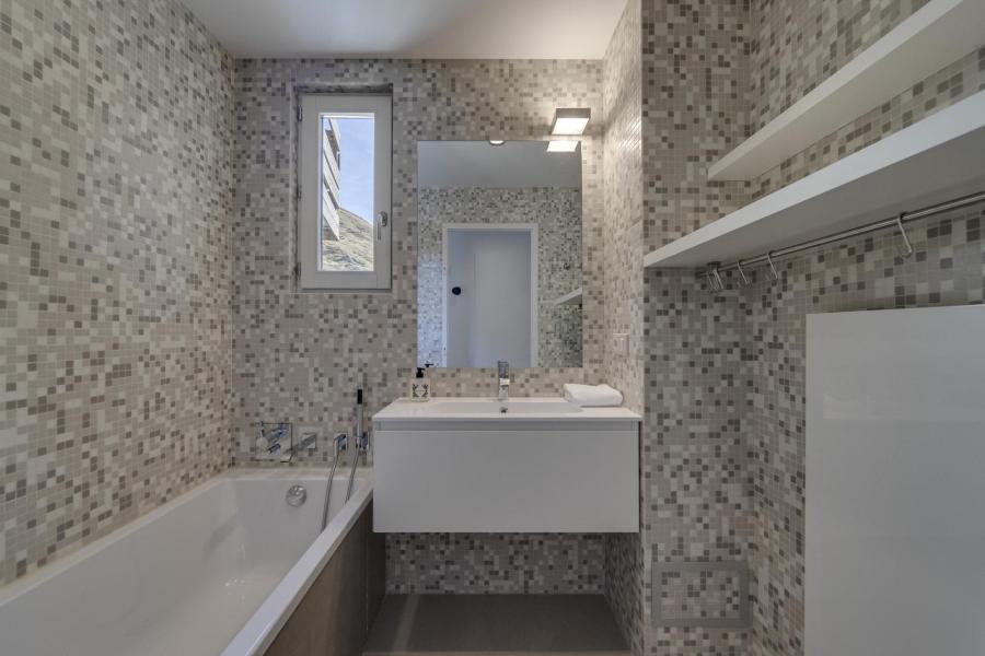 Rent in ski resort 3 room apartment 4 people (38) - Résidence le Curling - Tignes - Bathroom