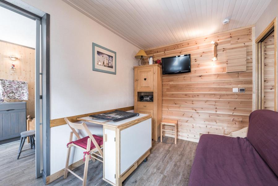 Rent in ski resort 2 room apartment 4 people (213) - Résidence Les Chaudes Almes - Tignes - Living room
