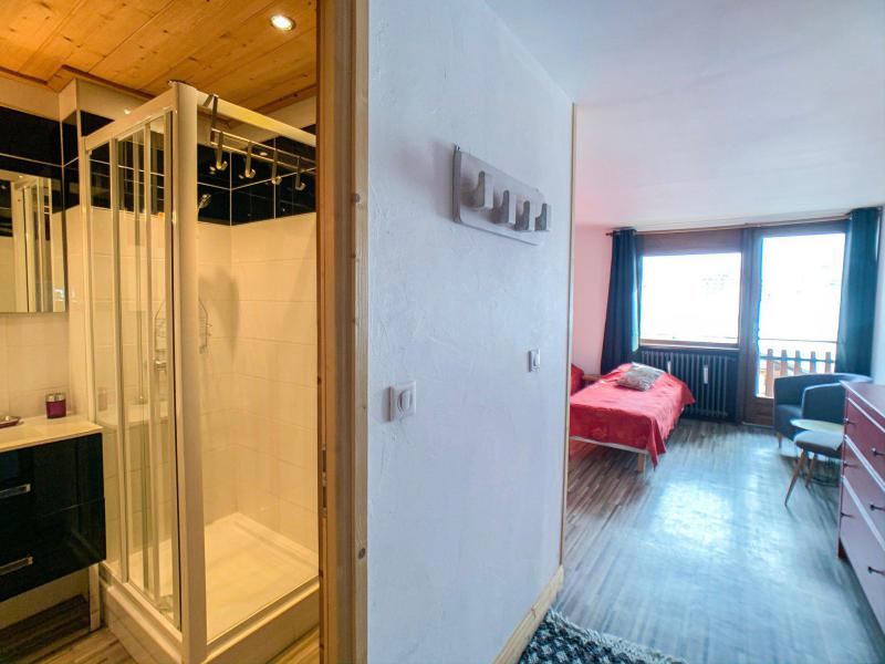 Rent in ski resort Studio 2 people (206) - Résidence Les Chaudes Almes - Tignes - Living room