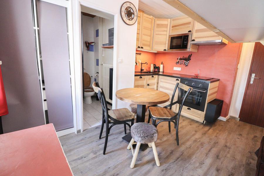 Rent in ski resort Studio 2 people (23) - Résidence les Glaciers - Tignes - Living room