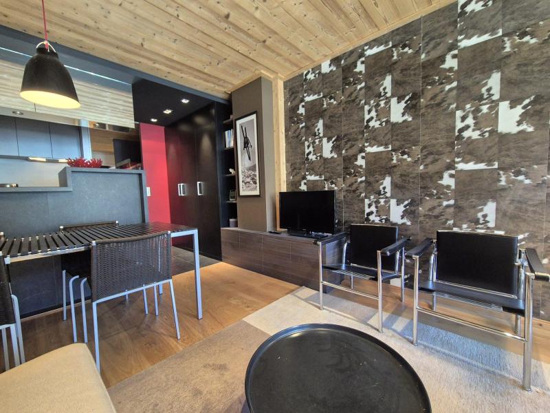 Rent in ski resort 2 room apartment sleeping corner 4 people (33) - Résidence les Hauts du Val Claret B2 - Tignes - Living room