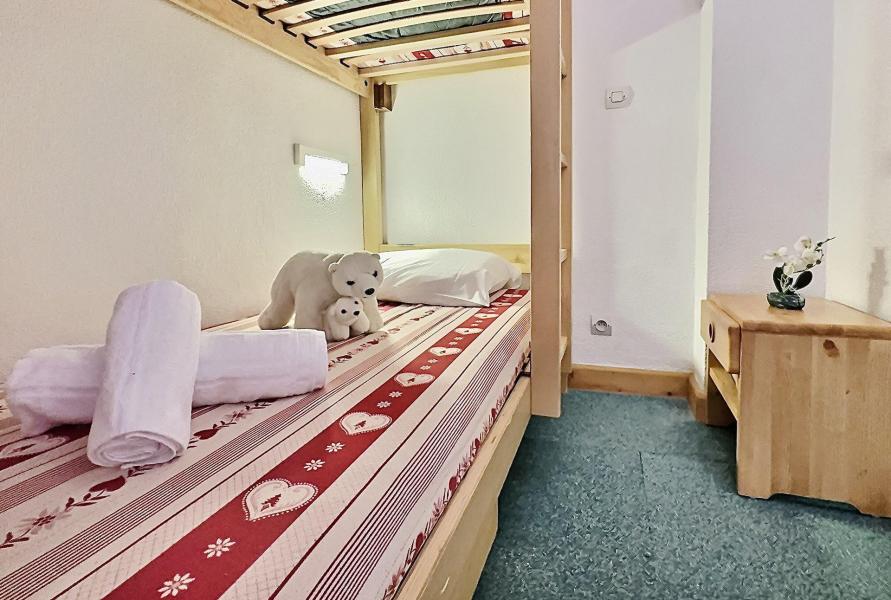 Rent in ski resort Studio cabin 4 people (1) - Résidence les Hauts Lieux - Tignes - Bedroom