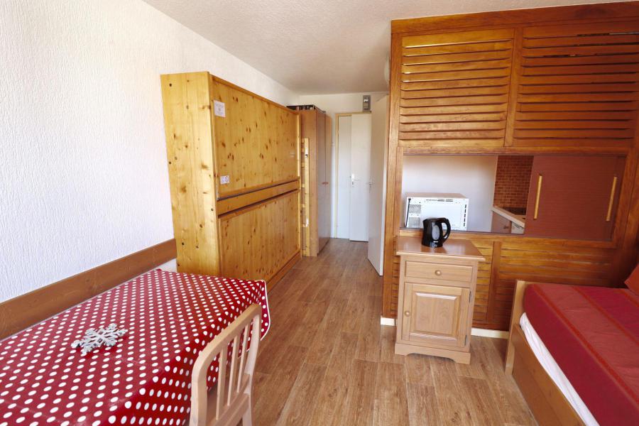 Rent in ski resort Studio sleeping corner 4 people (25) - Résidence les Platières - Tignes - Living room