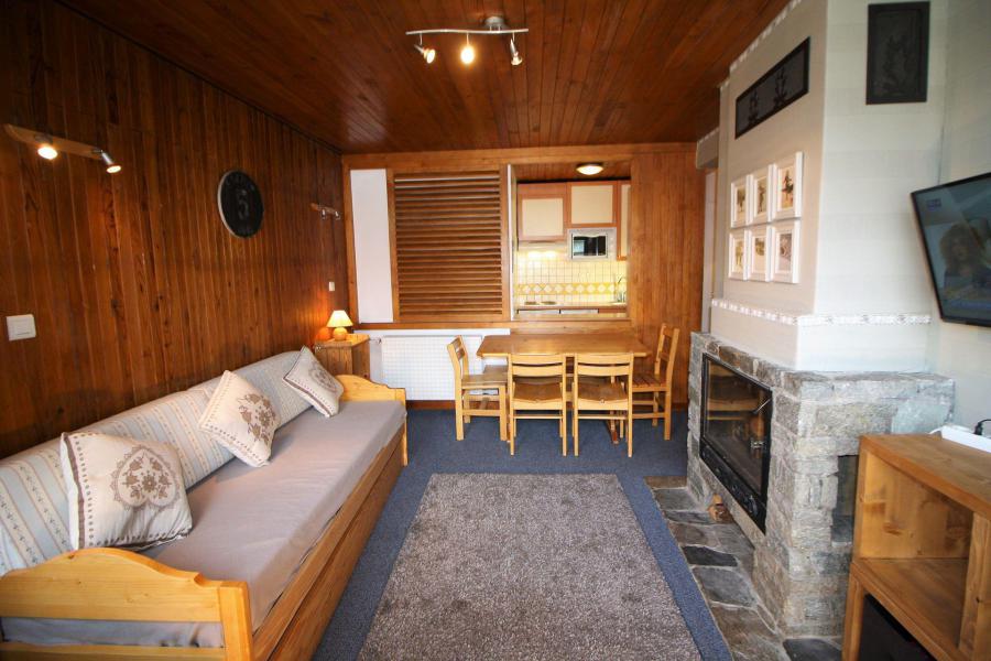 Rent in ski resort 2 room apartment 4 people (A6CL) - Résidence les Roches Rouges A - Tignes - Living room