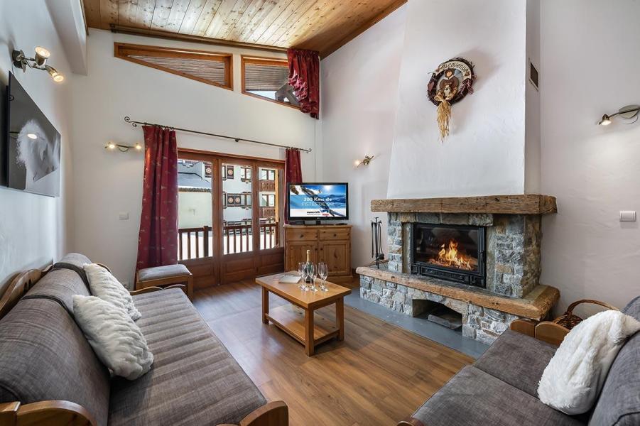 Rent in ski resort 3 room duplex mezzanine apartment 8 people (4) - Résidence Les Suites du Val Claret - Tignes - Living room