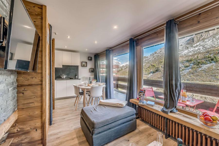 Rent in ski resort Studio 4 people (23P) - Résidence Piste - Tignes