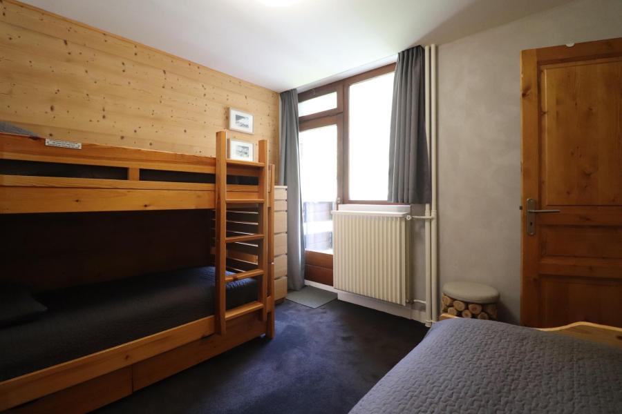 Skiverleih 3-Zimmer-Appartment für 5 Personen (02) - Résidence Roches Rouges A - Tignes - Schlafzimmer