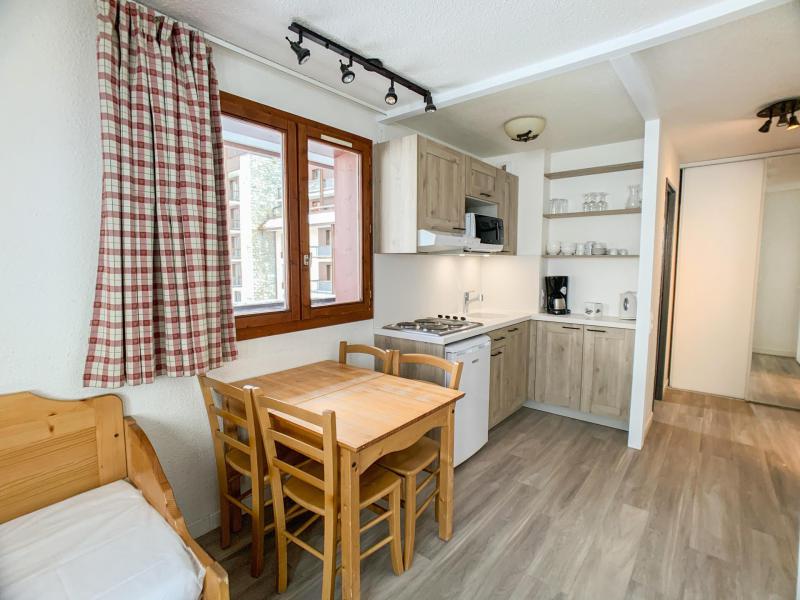 Skiverleih 2-Zimmer-Holzhütte für 6 Personen (419) - Résidence Rond Point des Pistes A - Tignes - Wohnzimmer