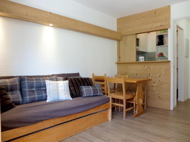 Rent in ski resort Studio cabin 4 people (094) - Résidence Rond Point des Pistes B - Tignes - Living room