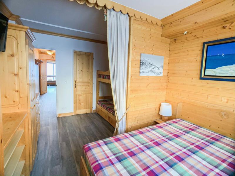 Rent in ski resort 3 room apartment 8 people (43B) - Résidence Soleil - Tignes - Bedroom