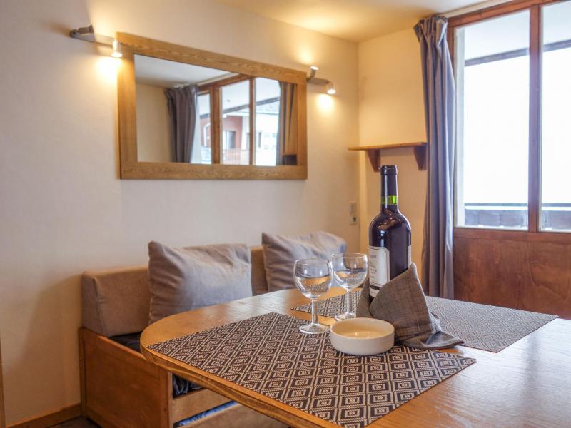 Rent in ski resort Studio 4 people (13) - Rond Point des Pistes - Tignes - Living room