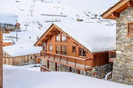 Holiday in mountain resort Chalet Camille - Tignes - Winter outside