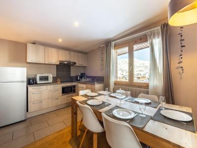 Rent in ski resort 3 room apartment cabin 6 people (02) - Chalet Millonex - Tignes - Living room