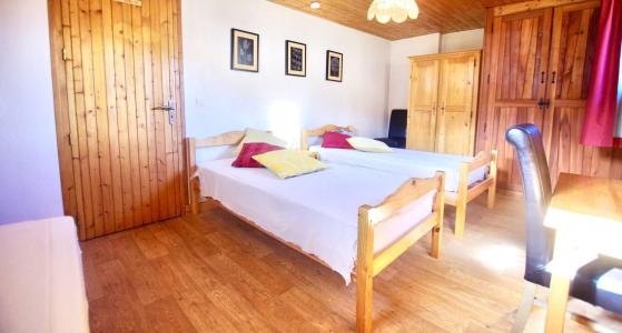 Rent in ski resort 8 room chalet 15 people (CH) - Chalet Pré-Saint-Jacques - Tignes - Bedroom