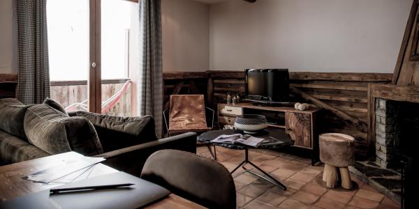 Rent in ski resort Hôtel les Suites du Montana - Tignes - Living room