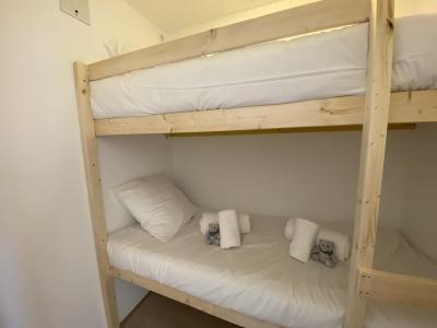 Skiverleih 2-Zimmer-Holzhütte für 4 Personen (24) - La Résidence 2100 B  - Tignes - Offener Schlafbereich