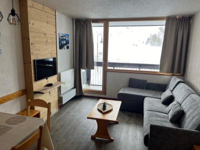 Rent in ski resort 2 room apartment sleeping corner 6 people (160) - La Résidence Home Club - Tignes - Living room