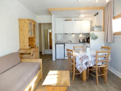 Rent in ski resort 3 room apartment 7 people (11) - La Résidence la Tour du Lac - Tignes - Living room