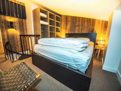 Rent in ski resort 3 room duplex apartment 6 people (33) - La Résidence le Hameau de Tovière - Tignes - Bedroom