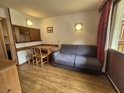 Rent in ski resort Studio cabin 4 people (1301) - Le Hameau du Borsat 1&2 - Tignes - Living room