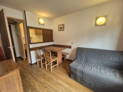 Rent in ski resort Studio cabin 4 people (2102) - Le Hameau du Borsat 1&2 - Tignes - Living room