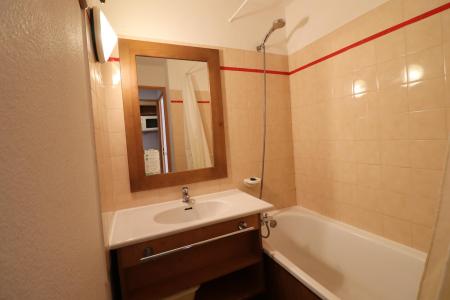 Location au ski Studio cabine 4 personnes (1214) - Le Hameau du Borsat 1&2 - Tignes - Salle de bain