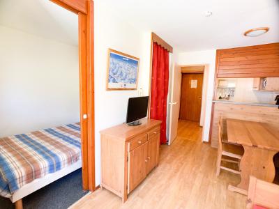 Skiverleih 2-Zimmer-Holzhütte für 6 Personen (3030) - Le Hameau du Borsat 3 - Tignes - Wohnzimmer