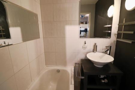 Location au ski Studio cabine 4 personnes (3027) - Le Hameau du Borsat 3 - Tignes - Salle de bain