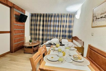 Rent in ski resort Studio cabin 4 people (3010) - Le Hameau du Borsat - Tignes - Living room