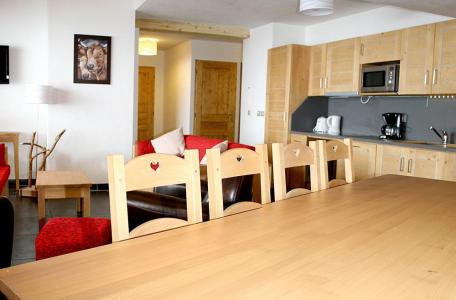 Ski verhuur Appartement 4 kamers bergnis 10 personen (10) - Résidence Almes 1 - Tignes - Woonkamer