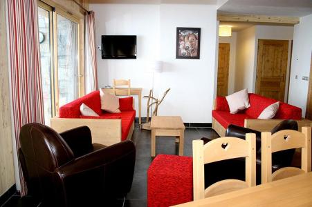 Skiverleih Résidence Almes 1 - Tignes - Wohnzimmer