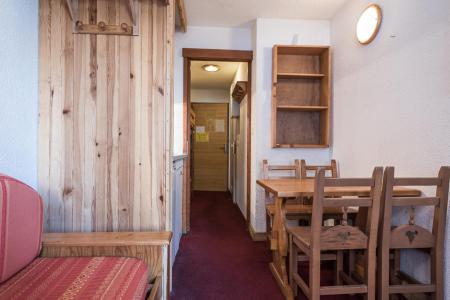 Rent in ski resort Studio sleeping corner 4 people (24) - Résidence Chalet Club IV Blanchot - Tignes - Living room