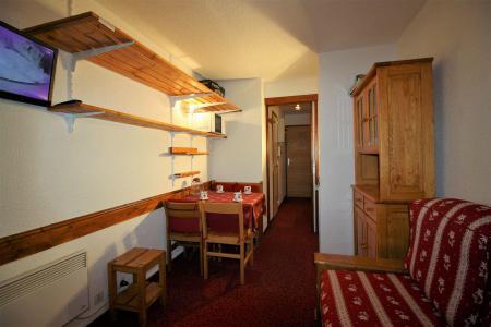 Rent in ski resort Studio 2 people (414CL) - Résidence Chalet Club - Tignes - Living room