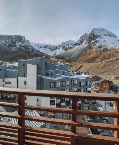 Rent in ski resort 3 room apartment 8 people (106) - Résidence Curling B Tour - Tignes - Balcony