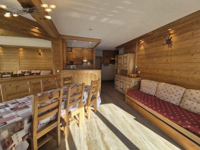 Ski verhuur Appartement 3 kamers 8 personen (106) - Résidence Curling B Tour - Tignes - Woonkamer