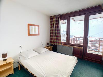 Rent in ski resort 2 room apartment sleeping corner 6 people (B2-45) - Résidence Curling B1-B2 - Tignes - Bedroom