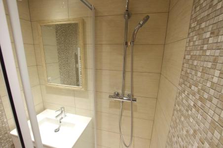 Rent in ski resort 2 room apartment 4 people (1215) - Résidence Hameau du Borsat - Tignes - Shower room