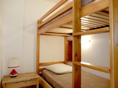 Rent in ski resort Studio sleeping corner 4 people (2C) - Résidence Hauts Lieux - Tignes - Bunk beds