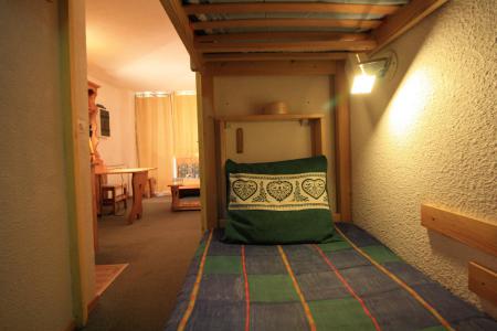 Rent in ski resort Studio sleeping corner 4 people (145CL) - Résidence Home Club 2 - Tignes