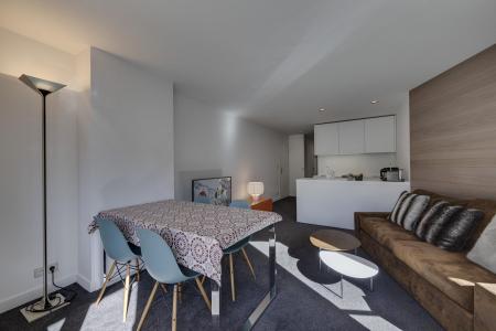 Skiverleih 3-Zimmer-Appartment für 4 Personen (38) - Résidence le Curling A - Tignes - Wohnzimmer