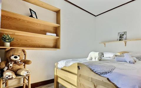 Rent in ski resort 2 room apartment sleeping corner 5 people (01) - Résidence le Grand Tichot B - Tignes - Bedroom