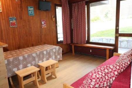 Rent in ski resort Studio sleeping corner 4 people (B2-001) - Résidence les Moutières B2 - Tignes - Living room