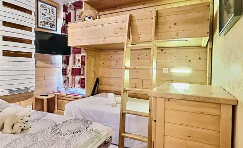 Rent in ski resort 2 room apartment 4 people (13R) - Résidence les Trolles - Tignes - Bedroom
